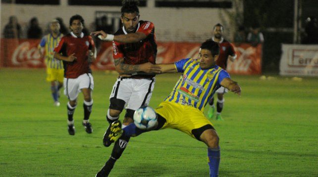 A paso firme: Gimnasia se metiÃ³ en el bolsillo la primera