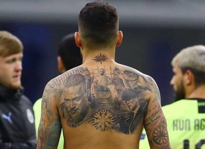 Un jugador de la Selección sorprendió con sus tatuajes de series de TV