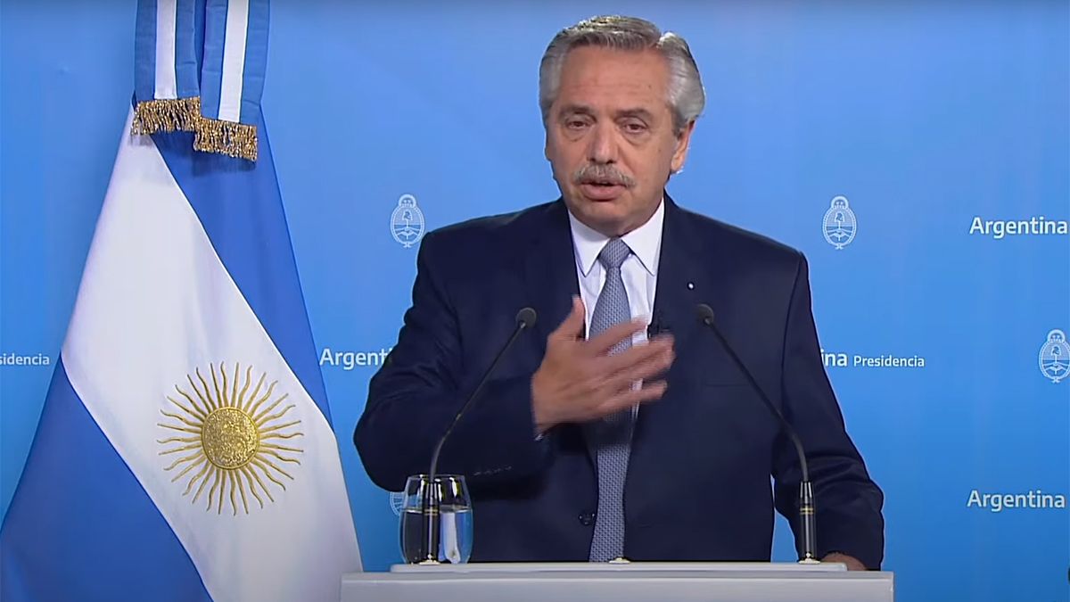 Alberto Fernández durante el mensaje grabado que duró casi 20 minutos.