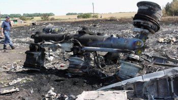 Ucrania ordenó el alto el fuego en la zona donde cayó el avión de Malaysia Airlines