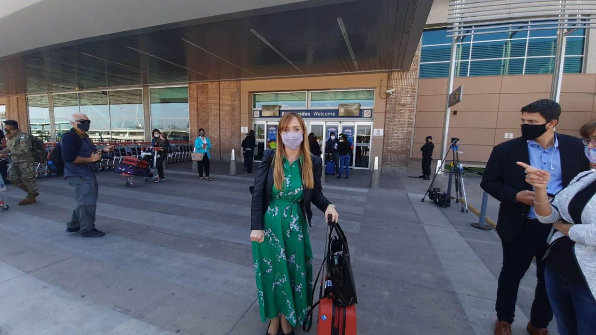 Fernández Sagasti, la pasajera inesperada del primer vuelo a Mendoza