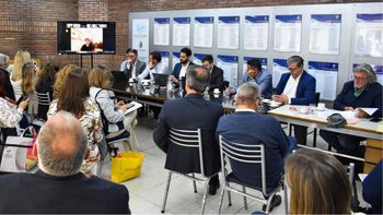 La ministra Latorre pidió seriedad a los diputados de cara al debate por PSJ Cobre Mendocino La ministra Latorre pidió seriedad a los diputados de cara al debate por PSJ Cobre Mendocino