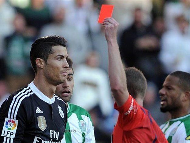 Video: Cristiano agredió sin pelota pero después pidió disculpas