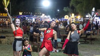Tras las lluvias, se hizo el Festival de La Tonada en Tunuyán y Rivadavia Canta al País Tras las lluvias, se hizo el Festival de La Tonada en Tunuyán y Rivadavia Canta al País