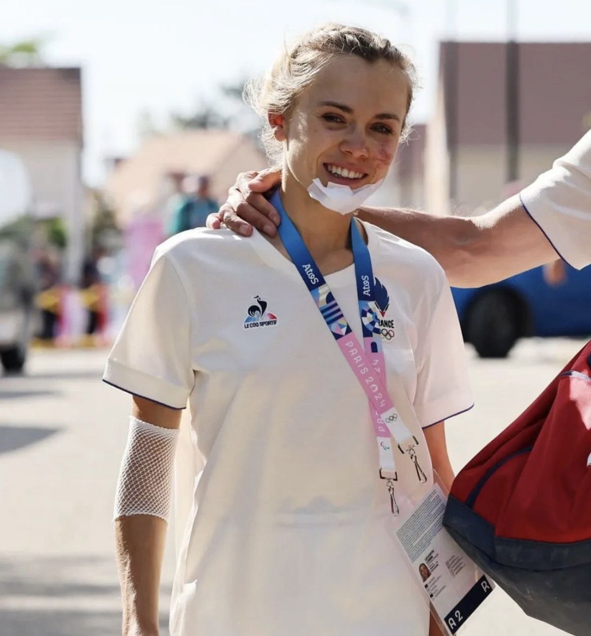 Lecomte tras el duro accidente en la prueba de ciclismo de los Juegos Olímpicos de París 2024. Lecomte tras el duro accidente en la prueba de ciclismo de los Juegos Olímpicos de París 2024.