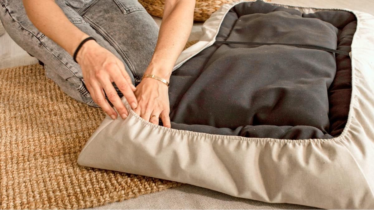 La cama de tu mascota debe ser colocada en un lugar estratégico. La cama de tu mascota debe ser colocada en un lugar estratégico. 