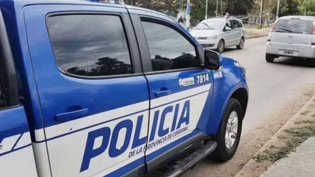 Una beba murió al ser atropellada por su padre que guardaba el auto