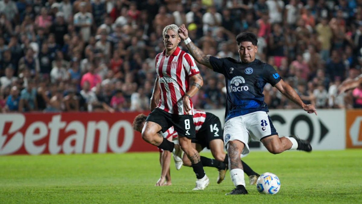 Luis Sequeira jugó un gran partido en el Bautist Gargantini ante Estudiantes. Foto: Axel Lloret/UNO.