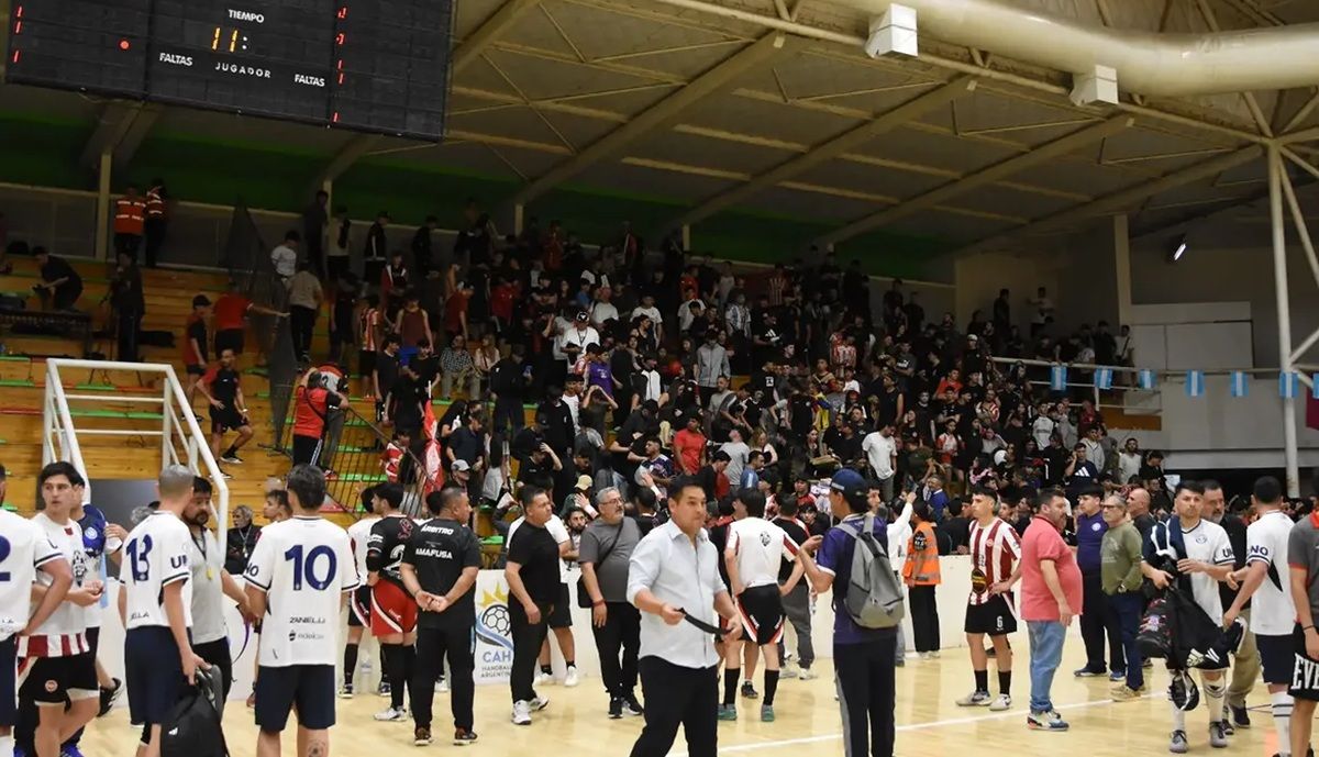 Muni. San Martín vs. Independiente Rivadavia, suspendido por falta de garantías.