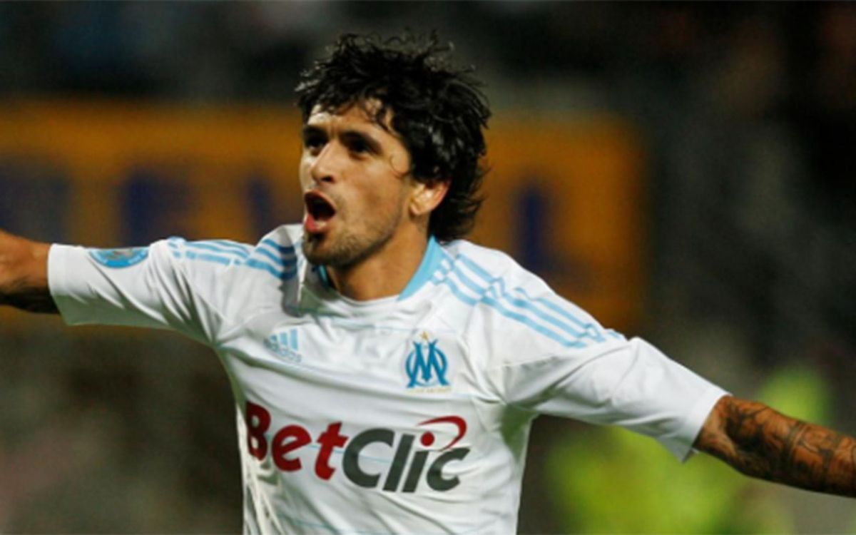 Lucho González con la camiseta del Olympique de Marsella Lucho González con la camiseta del Olympique de Marsella