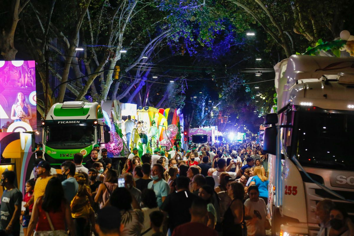 Vendimia 2023. Este viernes por la noche se realizará la tradicional Vía Blanca de las Reinas.