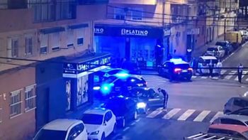 Posible venganza: estaba en el balcón de su departamento y murió de un balazo en el cuello Posible venganza: estaba en el balcón de su departamento y murió de un balazo en el cuello