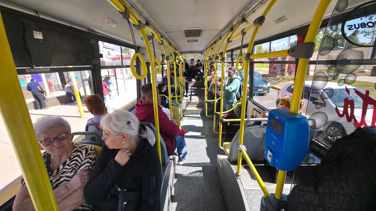 El gobierno afirmó que se mantendrán las gratuidades y beneficios a jubilados, docentes, celadores, entre otros.