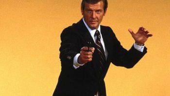 Murió Roger Moore a los 89 años