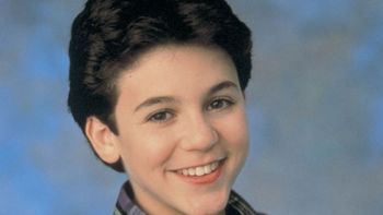 Así luce el protagonista de la serie sitcom de los 80, Los años maravillosos, luego de 37 años del estreno