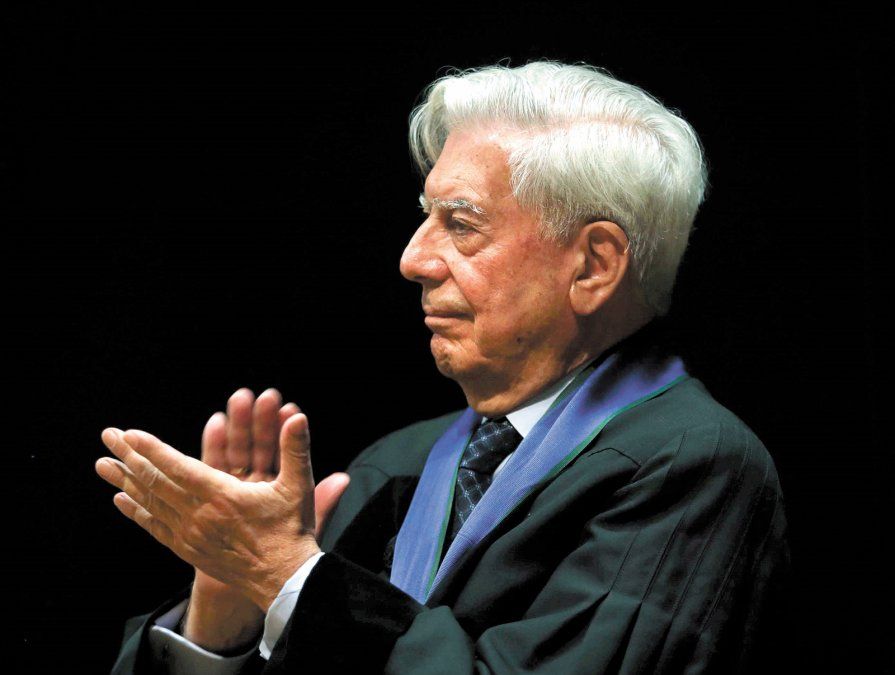 Vargas Llosa y su comentario político sobre Perú