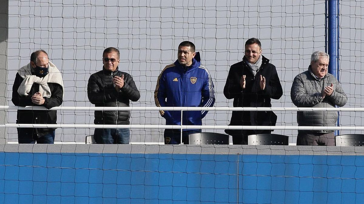 Quiere dirigir a Boca de nuevo, pese a las dos eliminaciones ante River