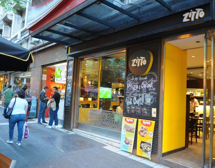Un hombre de 75 años falleció al atragantarse mientras comía en un restaurante de Ciudad