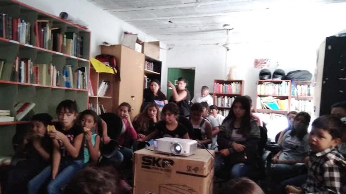 Biblioteca popular Fuente de Sabiduría, barrio La Favorita.