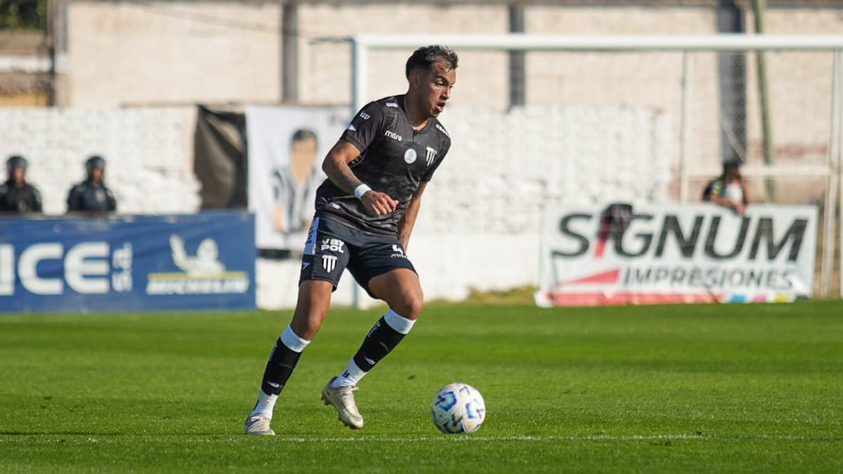 Ismael Cortez volvió a jugar con Gimnasia y Esgrima. Foto: Axel Lloret/UNO.