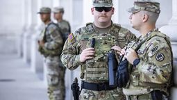 Miembros de la Guardia Nacional de Estados Unidos, desplegados en Washington. Lo mismo sucederá en Boston y Chicago (Archivo). Crédito: EFE/EPA/ Jim Lo Scalzo.