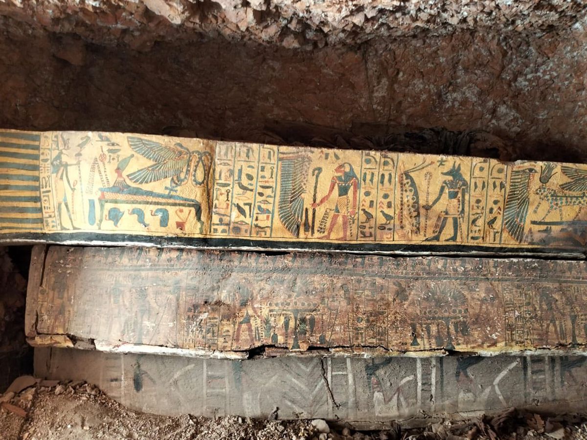 Realizan el descubrimiento arqueológico más importante del año en Egipto: 22 sarcófagos en un sitio histórico