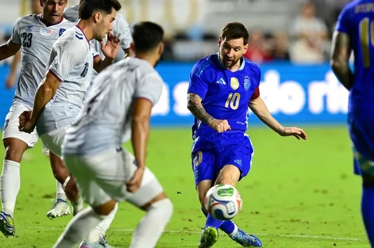 Lionel Messi no logró convertir frente a Puerto Rico.