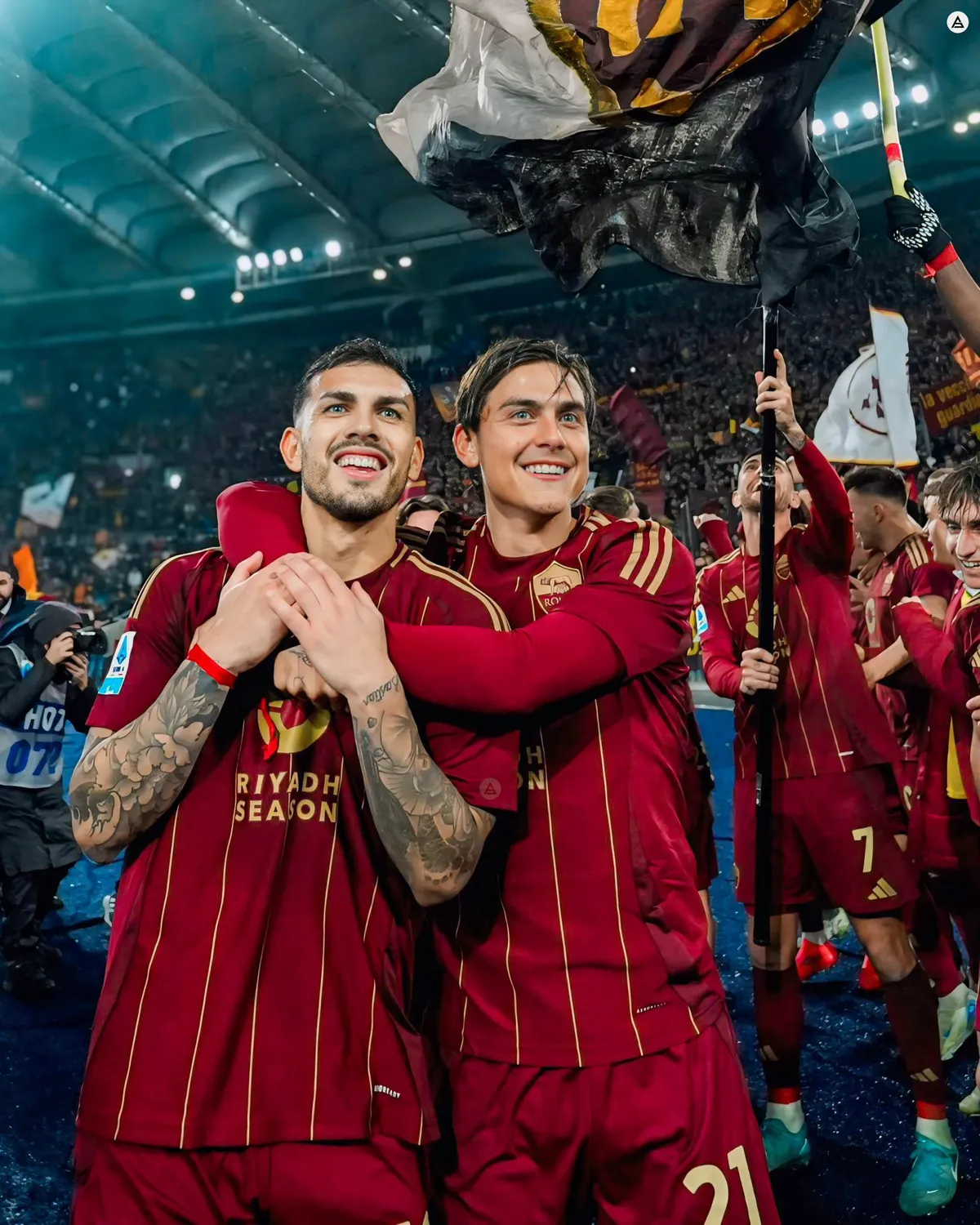 Leandro Paredes y Paulo Dybala jugaron juntos en la Roma. 