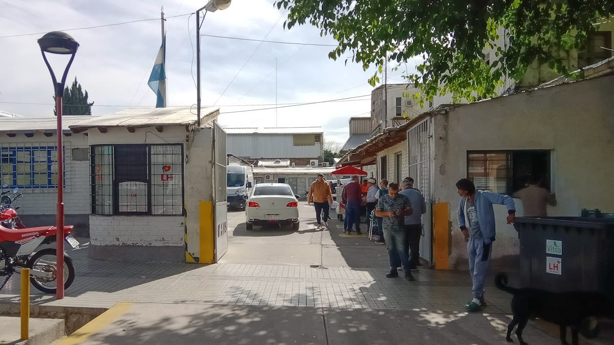 La calma retornó a Las Heras pasado el mediodía.