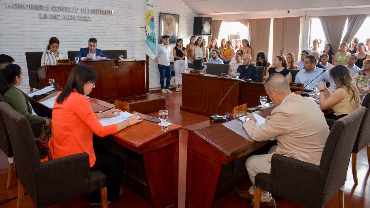 Los concejales de La Paz son los que menos cobran en Mendoza. Su sueldo depende de la dieta del intendente, que no está atada a la del gobernador. Los concejales de La Paz son los que menos cobran en Mendoza. Su sueldo depende de la dieta del intendente, que no está atada a la del gobernador.