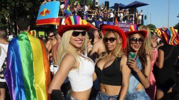 Más de 400 mil personas invadieron Madrid en las marchas del Orgullo Gay