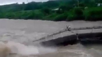 Grabaron el impresionante derrumbe de un puente en Cuba