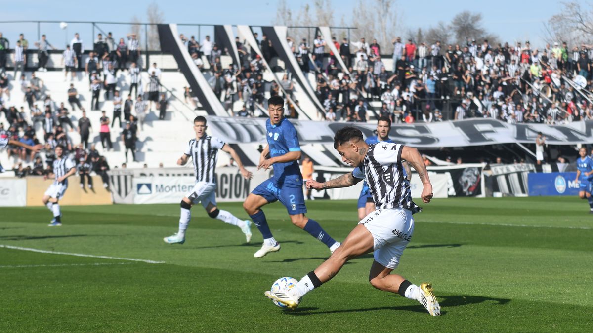 Gimnasia no pudo con Temperley y se le terminó una larga racha.