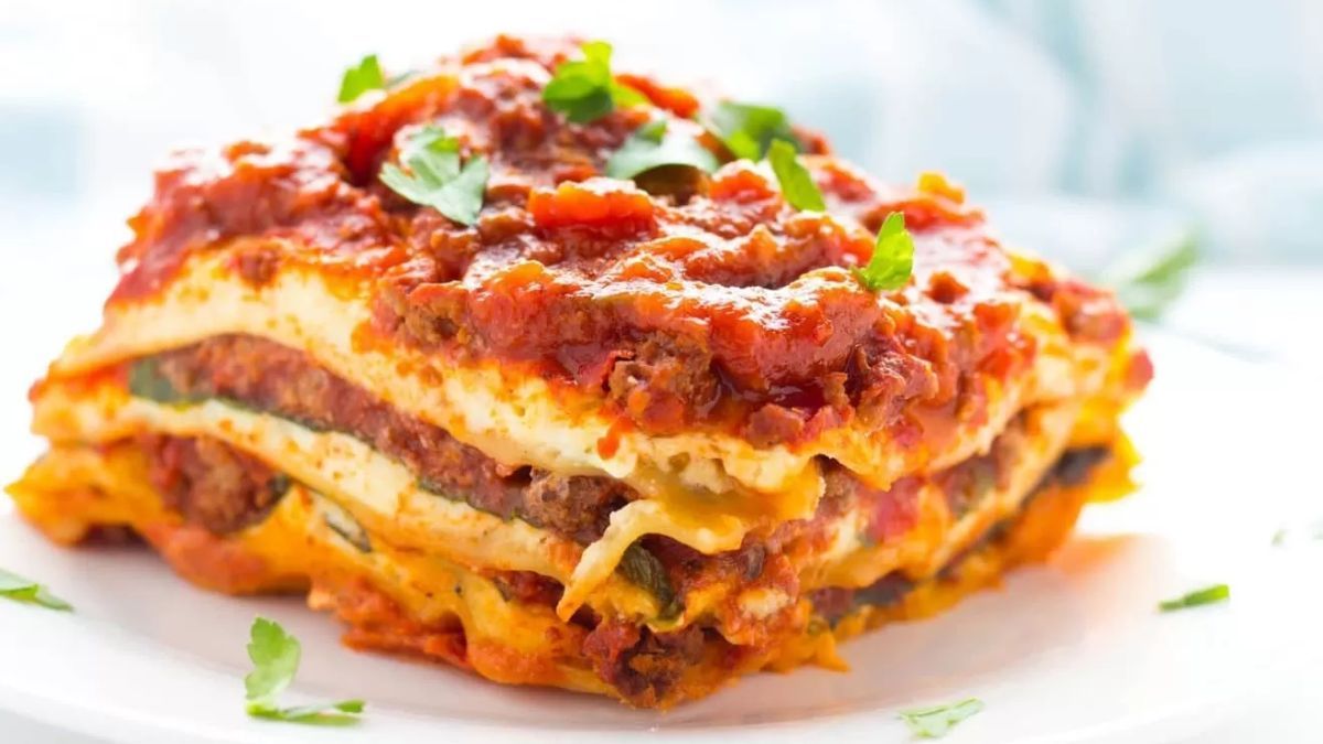 Cómo hacer una Lasaña con panqueques caseros: la receta de la abuela para comer en 30 minutos