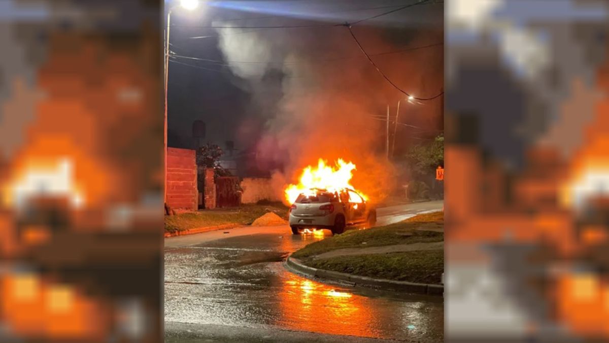 Macabro hallazgo: encontraron dos cuerpos calcinados en un auto y hay cuatro detenidos