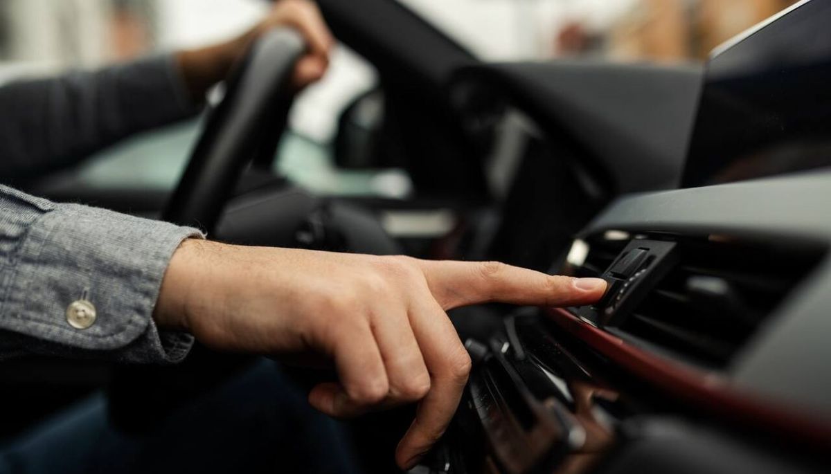 Si quieres viajes agradables, es importante que el coche este limpio y tenga buen aroma. Si quieres viajes agradables, es importante que el coche este limpio y tenga buen aroma.