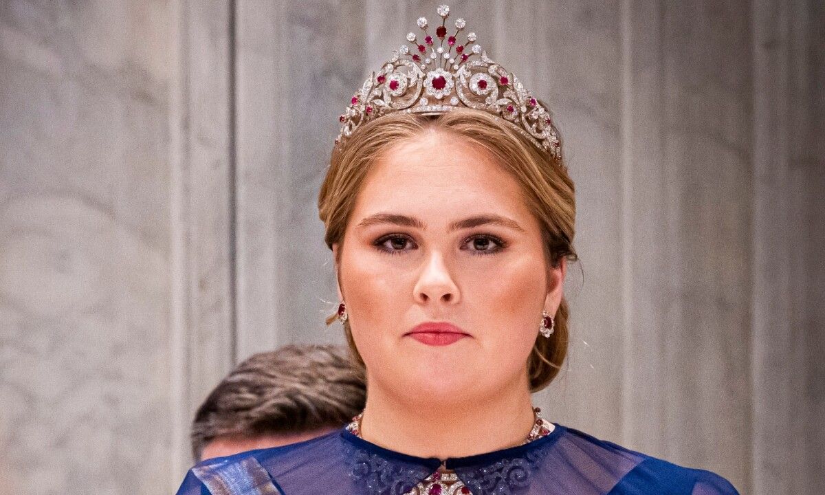 Tiara Pavo real. Tiara Pavo real. 