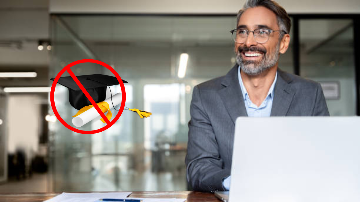 Para aplicar a estas vacantes no necesitas título universitario.