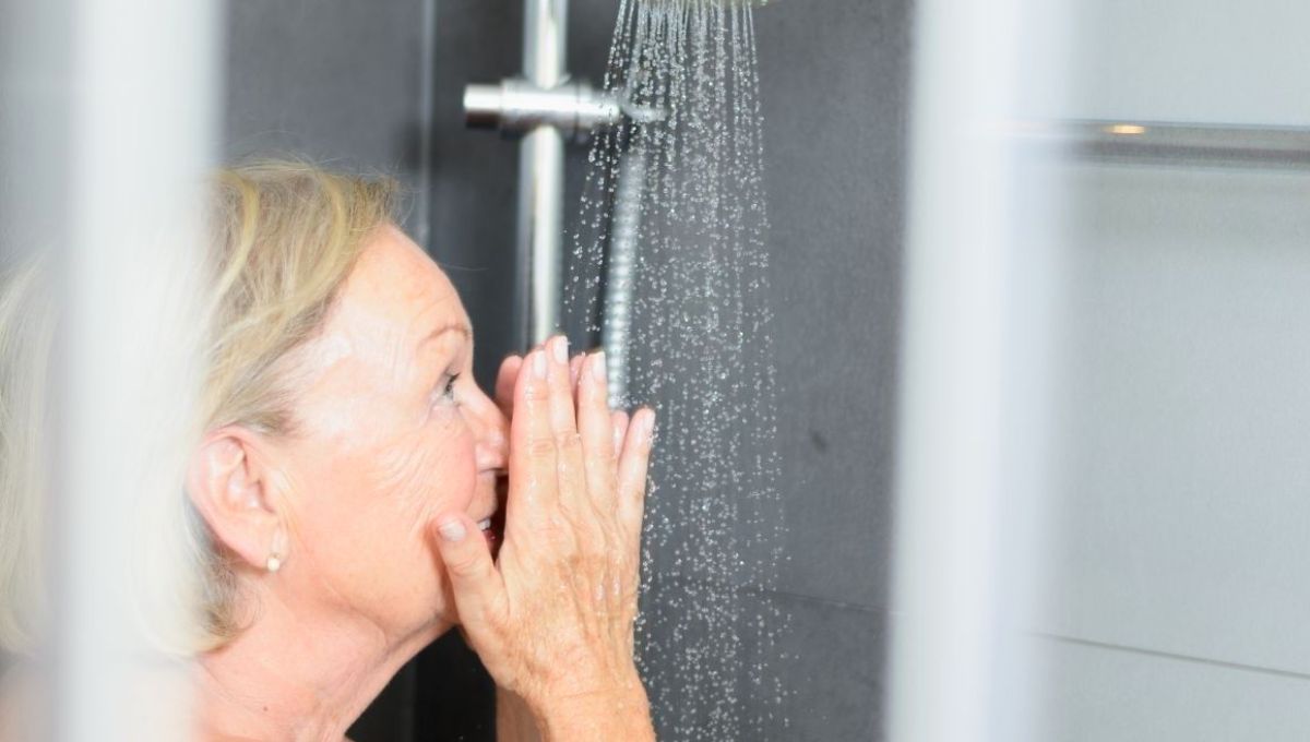 Los adultos mayores deben evitar bañarse todos los días.&nbsp;