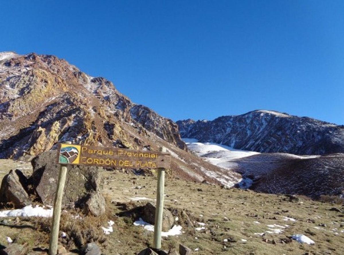 En el Córdon del Plata se concretó la evacuación de una andinista brasileña. En el Córdon del Plata se concretó la evacuación de una andinista brasileña.