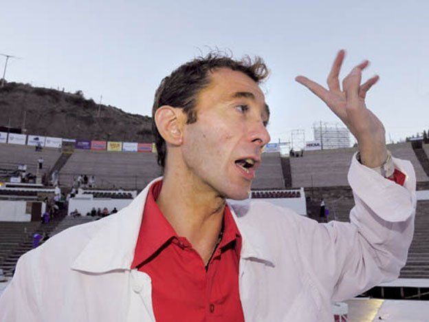 El director de la Fiesta de la Vendimia le respondió a la prensa crítica