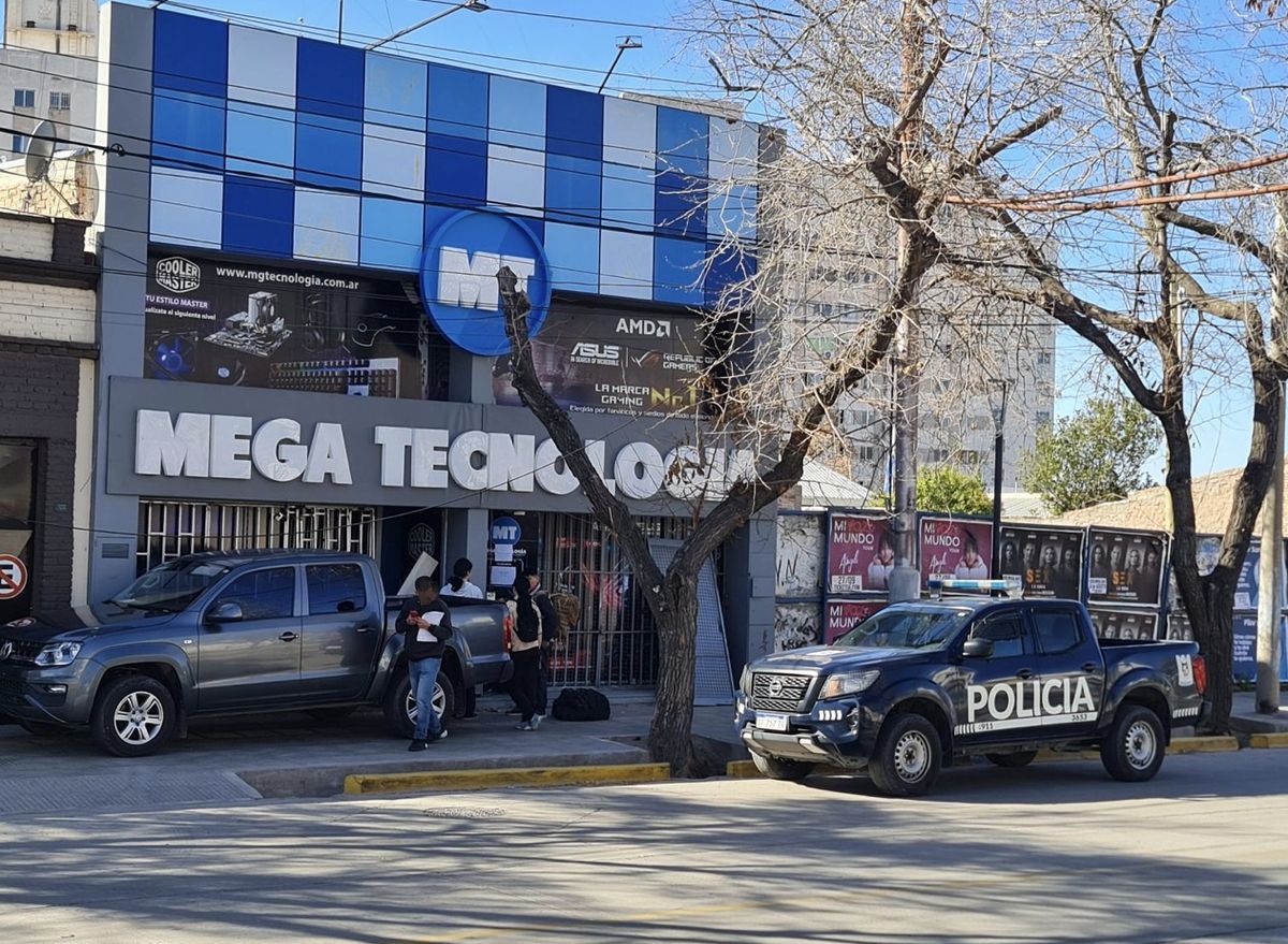 Hubo allanamientos en la empresa Megatecnología