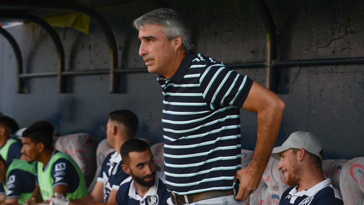 Gabriel Gómez haría dos cambios en Independiente Rivadavia para jugar ante Agropecuario.