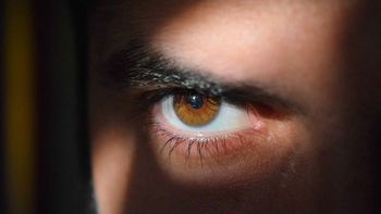 Mal de ojo: los síntomas de que tienes ojeadura y cómo detectarlo con dos ingredientes que tienes en casa Mal de ojo: los síntomas de que tienes ojeadura y cómo detectarlo con dos ingredientes que tienes en casa