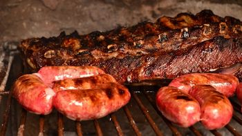 Denunció al vecino por comerse un asado en el Viernes Santo