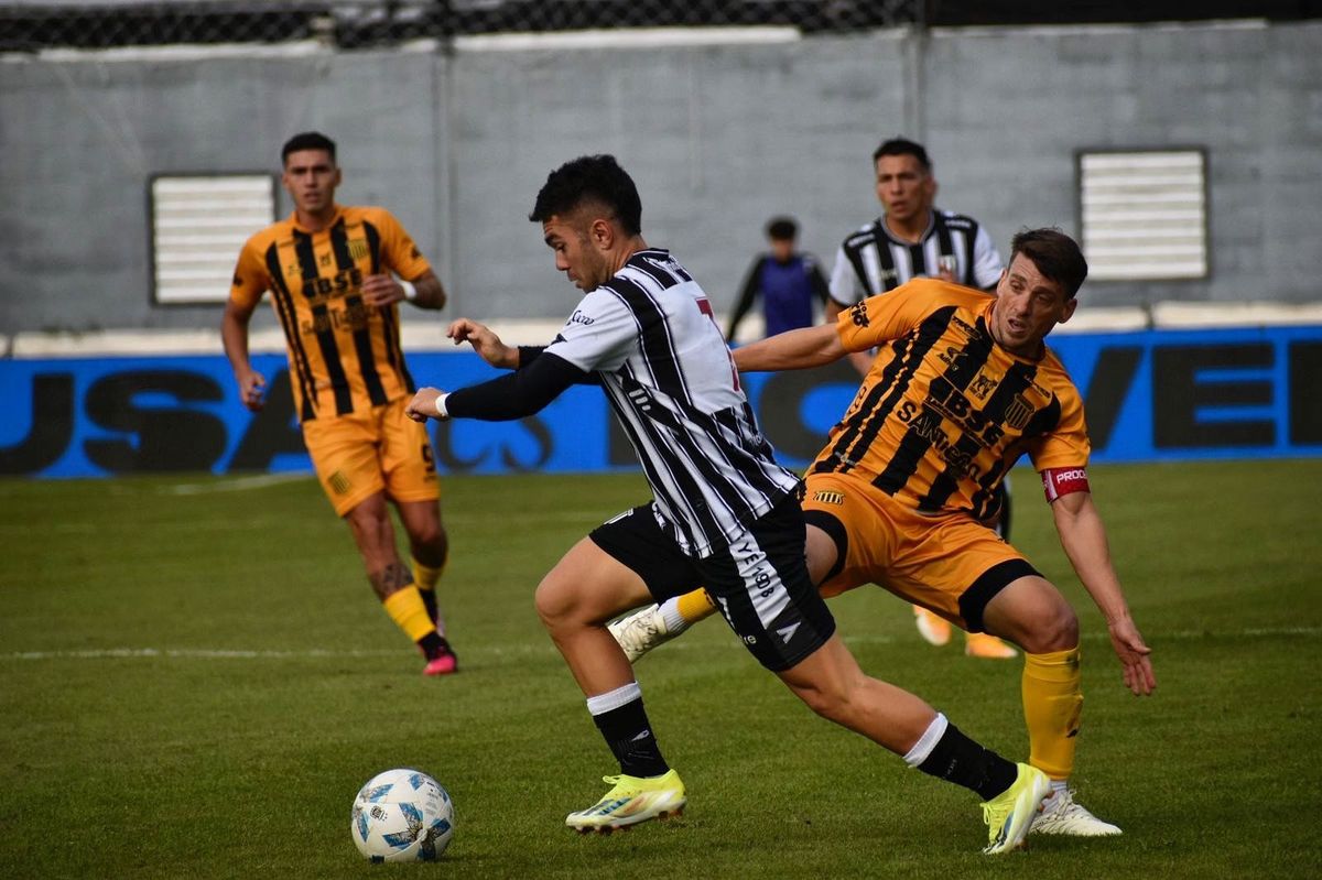 Con esta derrota, Gimnasia acumula cuatro partidos sin ganar. Con esta derrota, Gimnasia acumula cuatro partidos sin ganar.