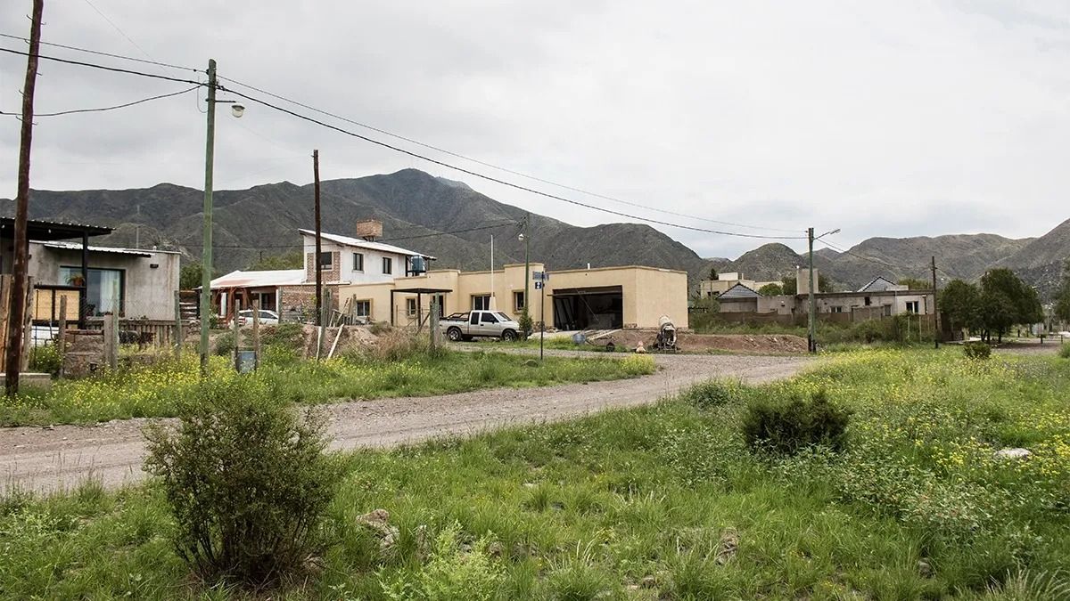 En todo el piedemonte mendocino se registra un importante crecimiento poblacional.