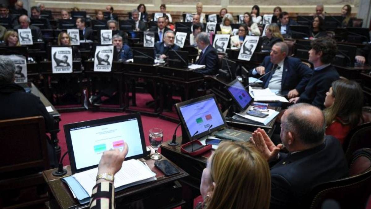 El Senado había impulsado la iniciativa de cambiar el sistema de distribución de los ATN. El Senado había impulsado la iniciativa de cambiar el sistema de distribución de los ATN.