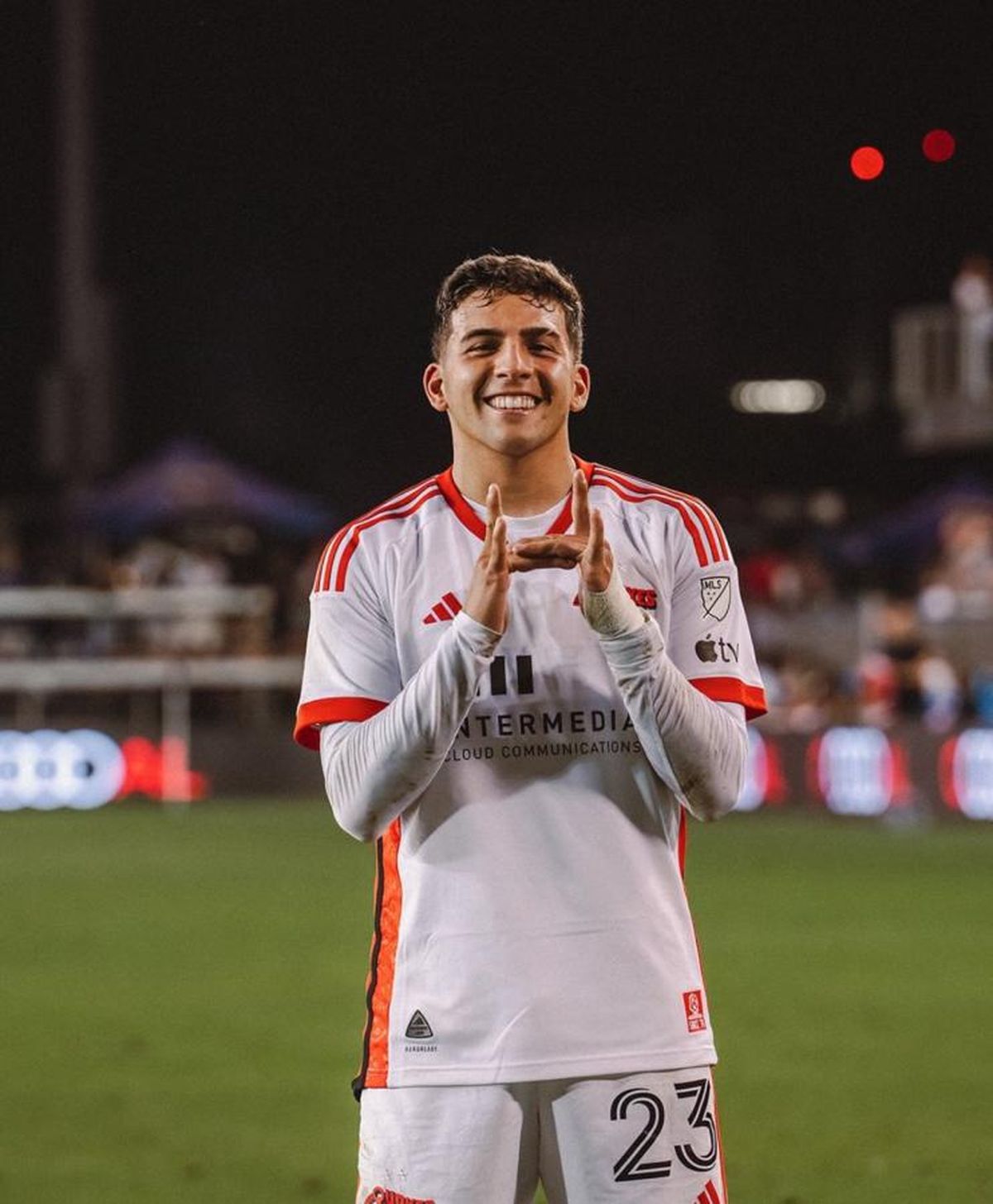 Hernán López Muñoz está en el radar de Foster Gillett. Hernán López Muñoz está en el radar de Foster Gillett.