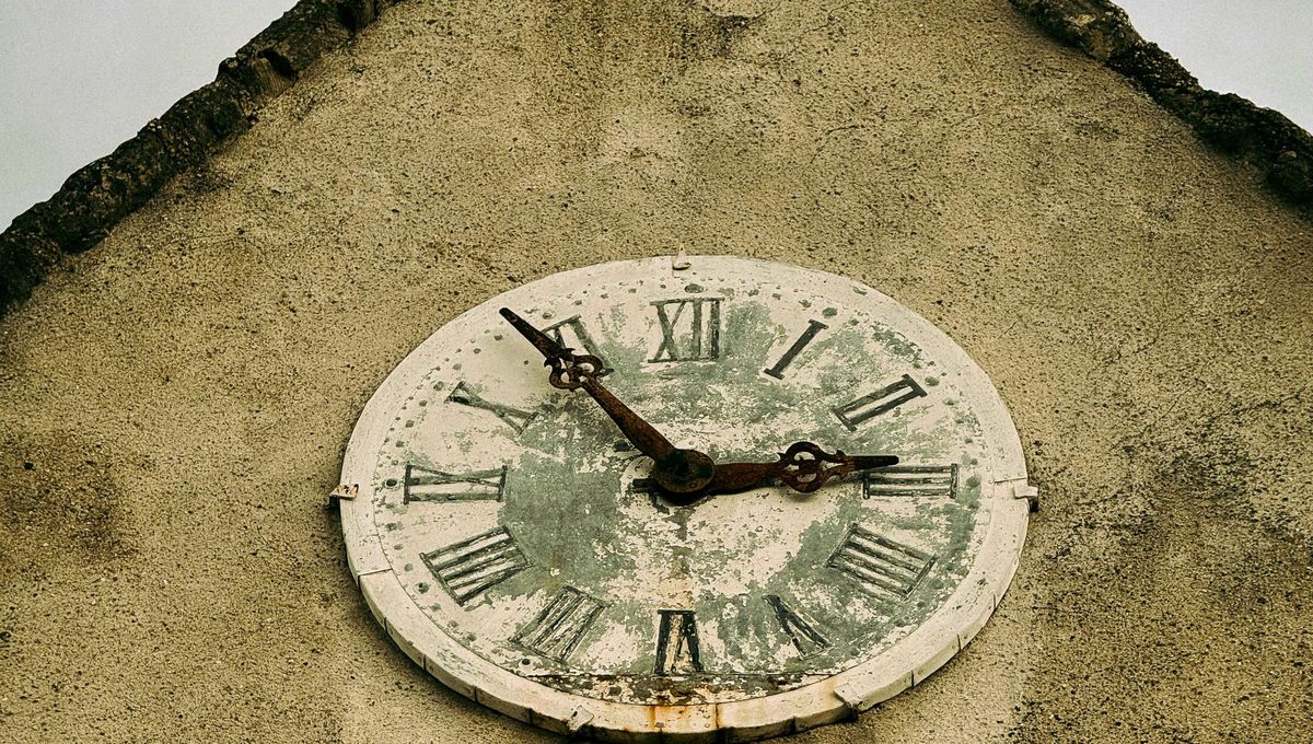 ¿Cómo se despertaba la gente antes de que existieran los despertadores y las alarmas?